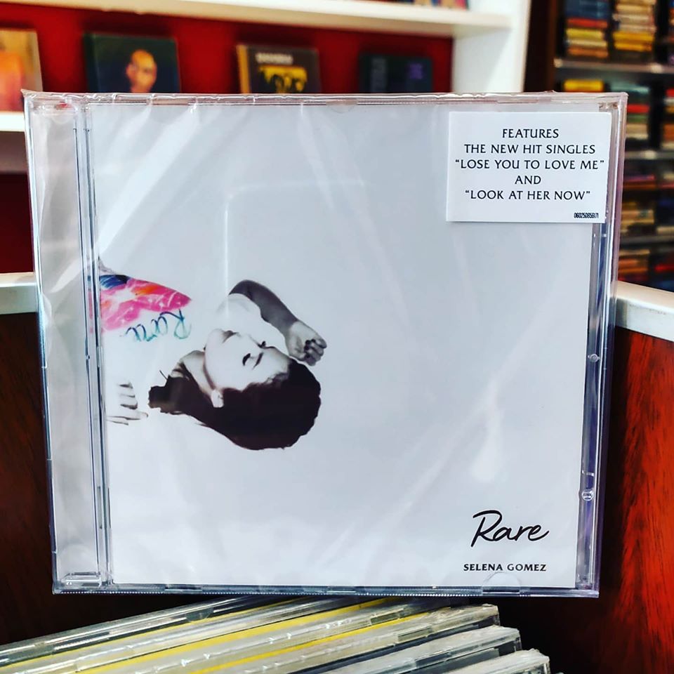 [DISPONIBLE]
#Rare el nuevo disco de <a href="/selenagomez/">Selena Gomez</a> 
No te lo pierdas!!!!
#SelenaGomez #NuevoDisco #Novedad #CD #Recordstore #VillaMaria
