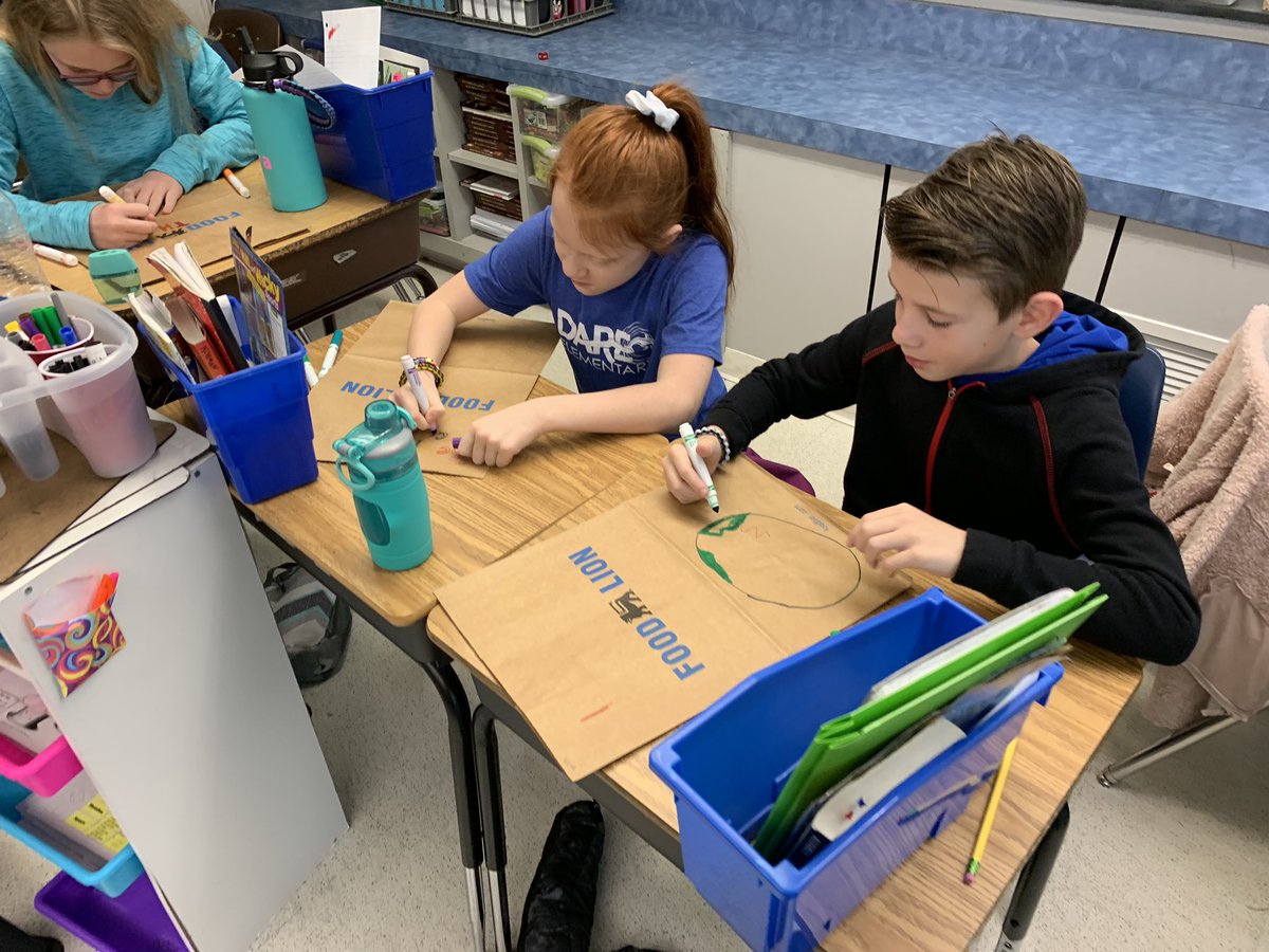 rnunesycsd's tweet photo. Ss are looking forward to putting g a smile on someone’s face as they buy their groceries.  You never know who is in need of a pick me up @DareDolphins @shutton22 @KingofReading31 @KidsforPeace #YCSD #thegreatkindnesschallenge #ycsdlead #engagedycsd https://t.co/EtSz9XYqbh