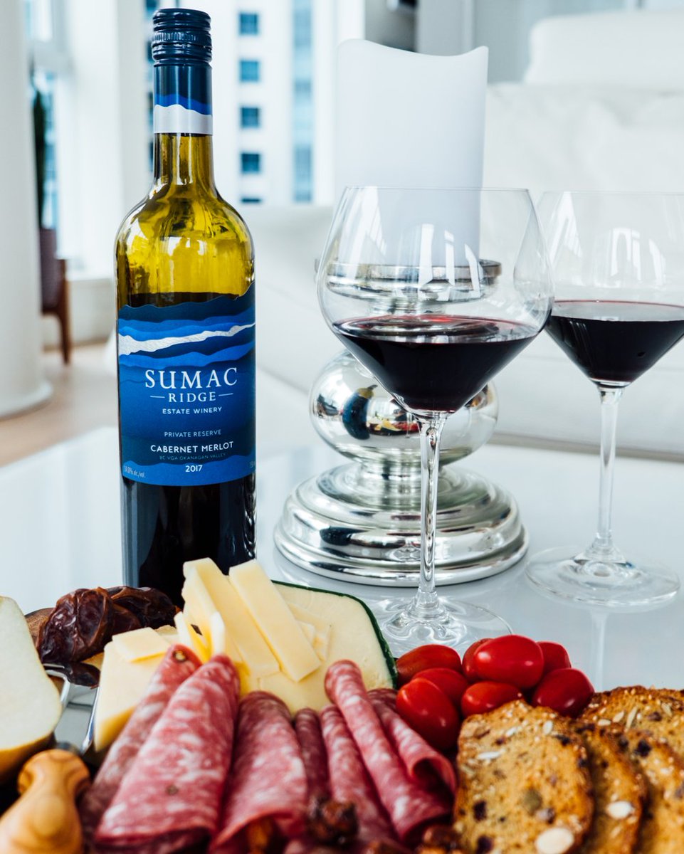 Hosting friends or family? Keep it simple. Consistently delicious Sumac Ridge wine paired with charcuterie is an easy crowd pleaser 🍷