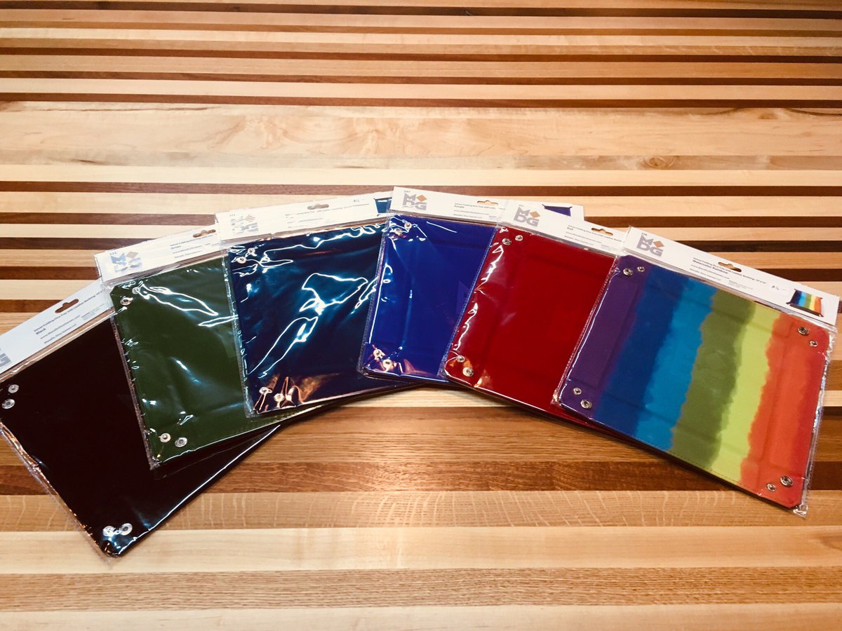 DragonsKeepPDX's tweet photo. Velvet/Leather Dice trays are here in a rainbow of colors. Super convenient, easy to carry with you and protect your dice and your table. #dice #pdx #pdxgamer #pdxgame #dungeonsanddragons #pdxdnd #dndpdx #montavillapdx https://t.co/PzaK9w1eSE
