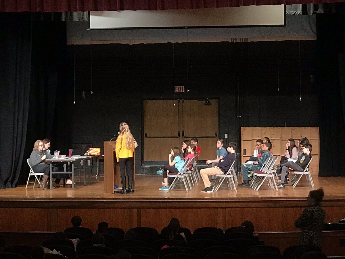 teachdport's tweet photo. 🐝 Pierce’s Annual Spelling Bee 🐝  
@PierceMiddleGP  @GPSchools https://t.co/o18anjCKZG