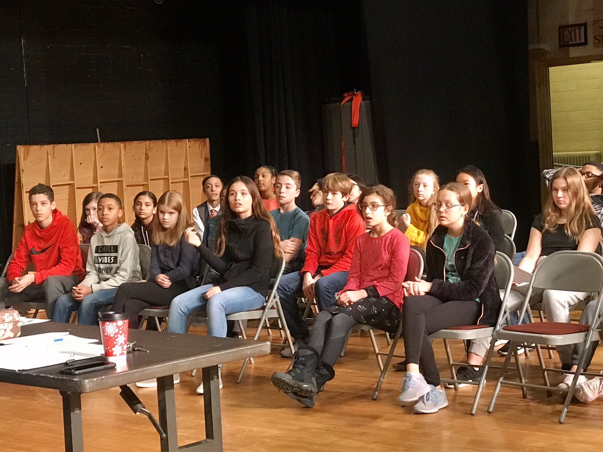 teachdport's tweet photo. 🐝 Pierce’s Annual Spelling Bee 🐝  
@PierceMiddleGP  @GPSchools https://t.co/o18anjCKZG