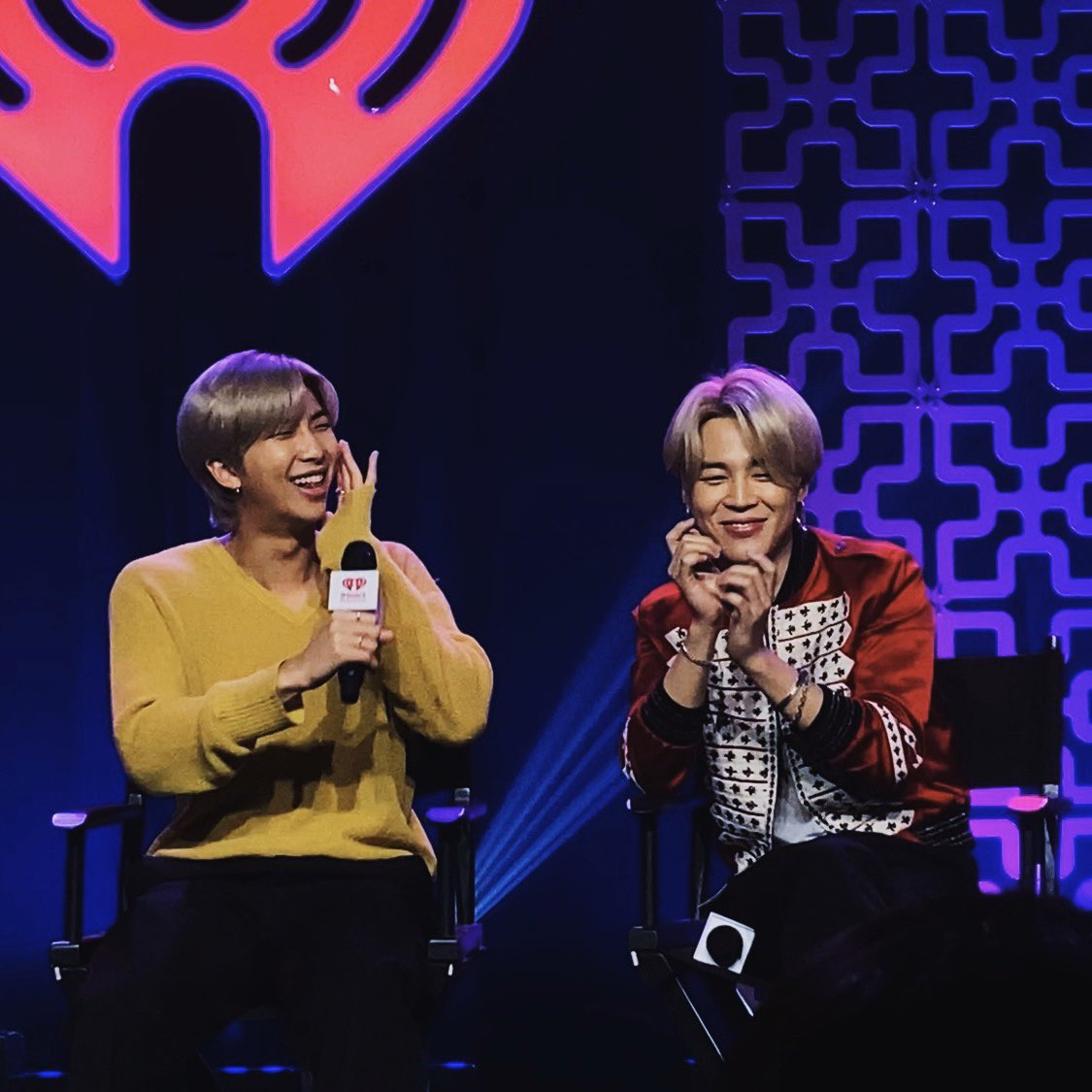 loveisoctober's tweet photo. my sweet boys ๐ฅบ๐ฑ๐๐ฅฐ
#iHeartBTS #BTSxHT #BTS
@BTS_twt #RM #JIMIN https://t.co/hmDHbpfKDT