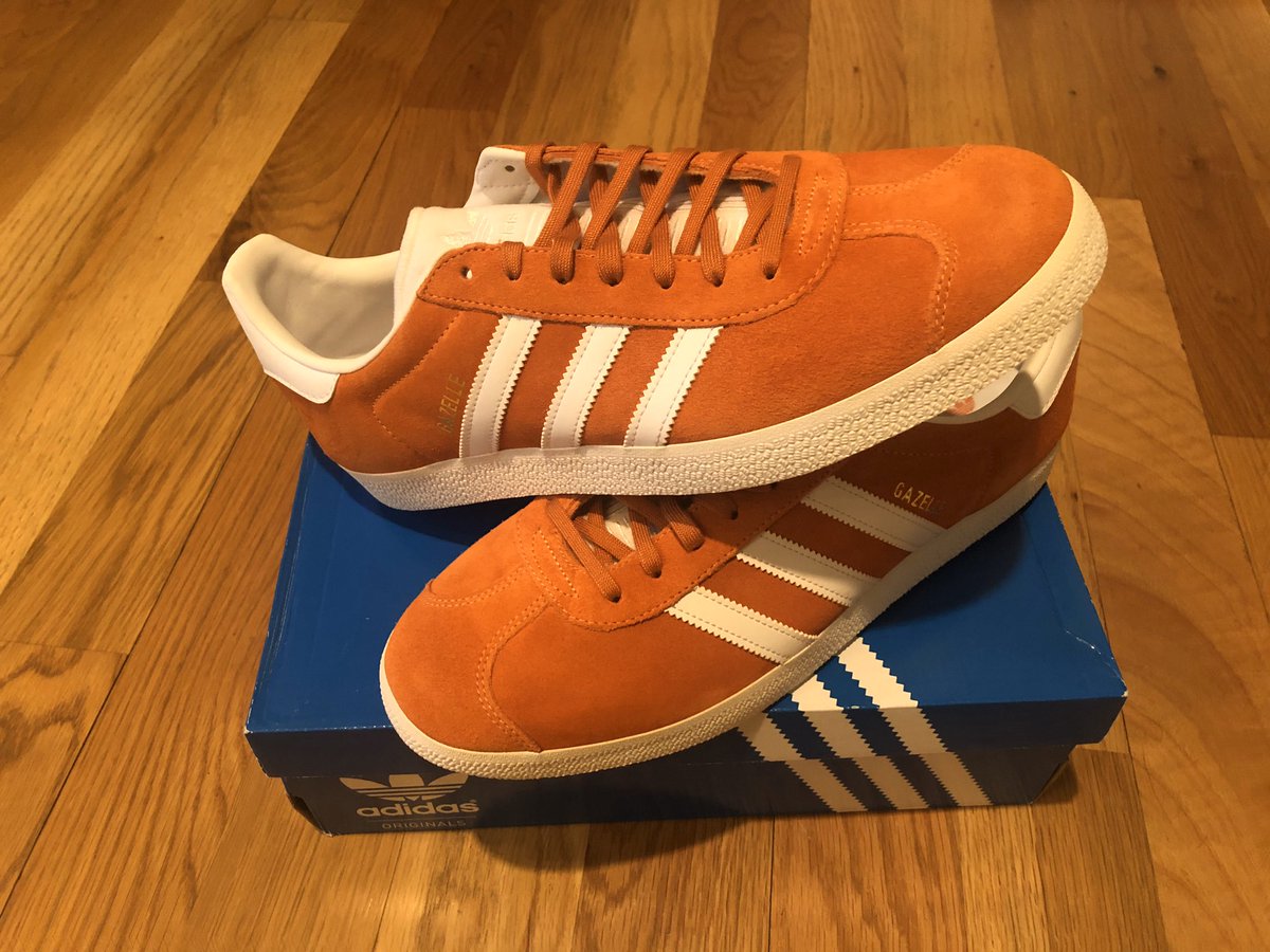 burnt orange gazelles