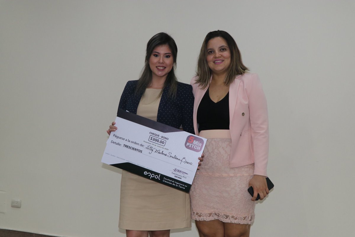 FictESPOL's tweet photo. Felicitamos a la ganadora del concurso #5MinPITCH, Letty Santana de la carrera de Ingeniería Civil, con su proyecto “An��lisis y propuesta de soluciones para el control de inundaciones en el Sector El Palmar, del Cantón Junín, Provincia de Manabí”. https://t.co/ChliiifvBm