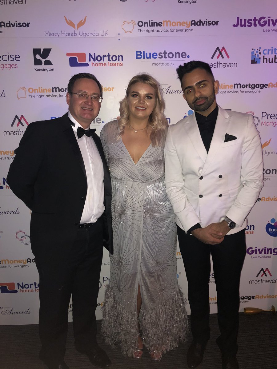OMA_Mortgages's tweet photo. Our final award goes to Create Finance for being the best overall company https://t.co/SocTalKM2Z