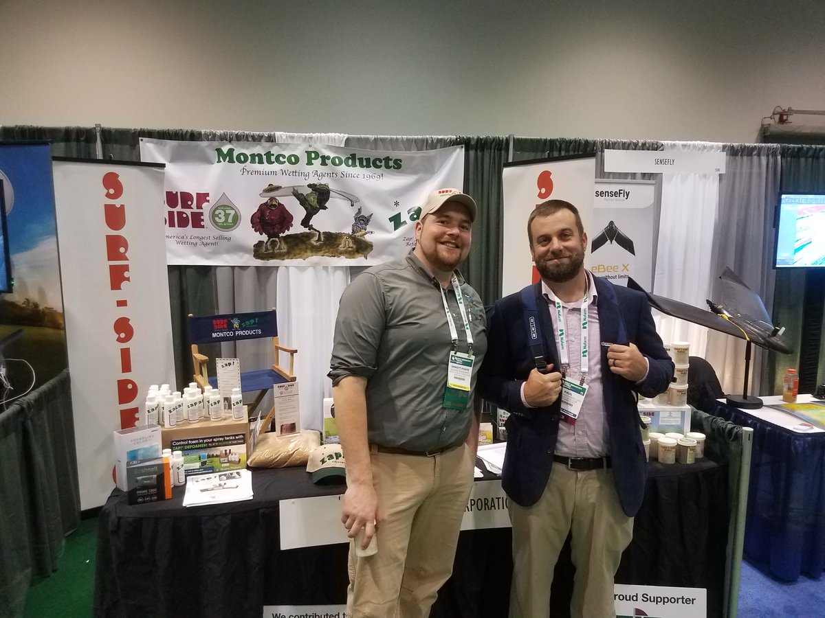 MontcoProducts's tweet photo. What a great week at the Golf Industry Show in Orlando! Here's Emmett talking turfgrass with Paul Culclasure CGCS! Paul is a great guy who really knows his stuff! @tigerturf82 #GIS2020 #Surfside37 #agronomy #golf https://t.co/M47SI6YoOz