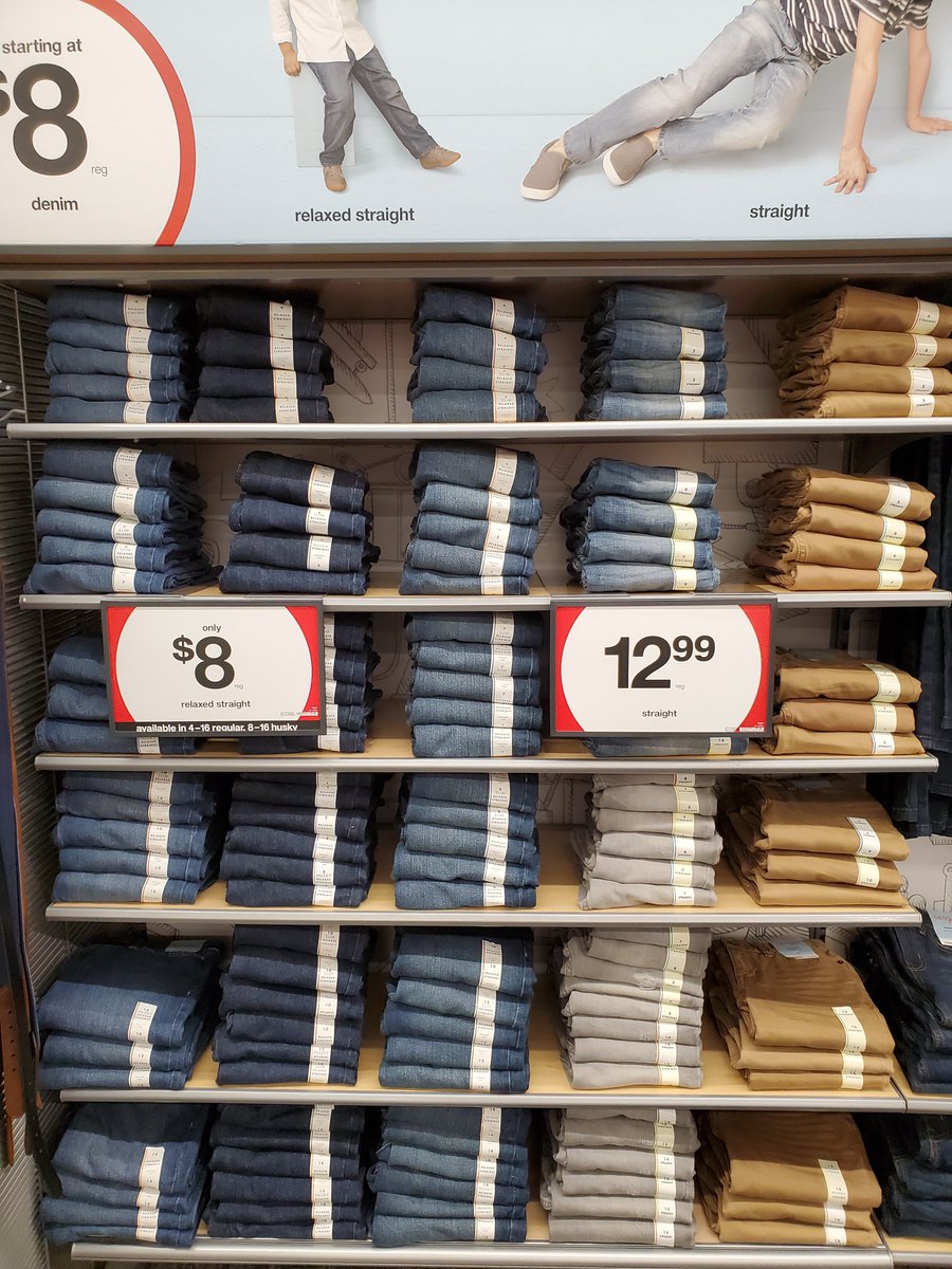 Denim for Days!! DBO'S busting out some great standards for our guests. #D143DoesDenim #D143HasStyle #foldingstandards #T658 <a href="/jodijordheim/">Jodi Jordheim</a> <a href="/lesliebrown318/">Leslie Brown</a> <a href="/658Bullseye/">Jenny From The 658</a>