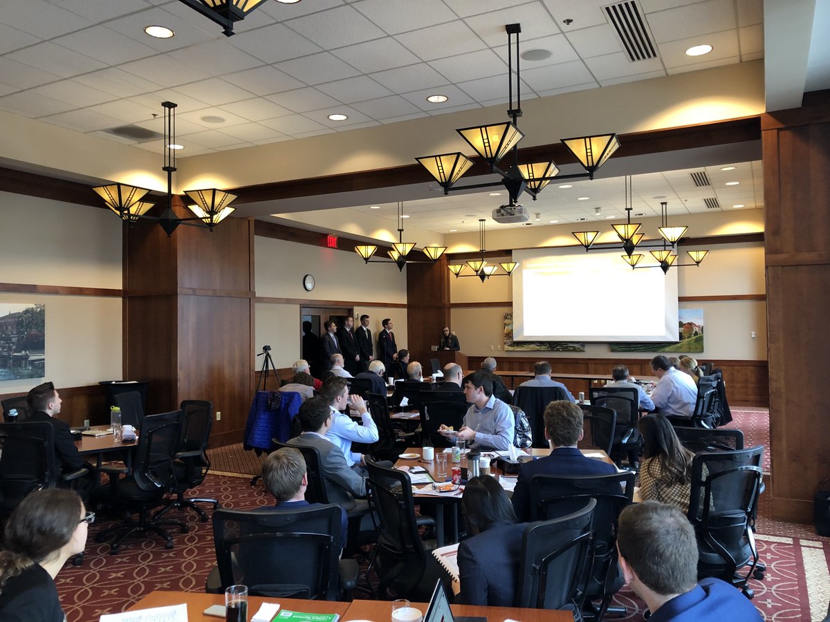 WSBHawkCenter's tweet photo. Today our second year @UWBusiness ASAP students present at the second Client Meeting of the year. Thanks to the @TheFlunoCenter for again hosting our event and our board members, alumni and friends for attending. https://t.co/4aBRK3ry1r