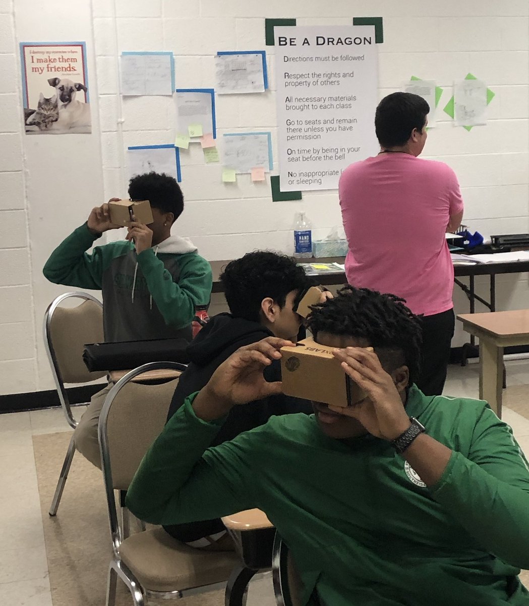 ValerieToddStM's tweet photo. Mrs. Guelker using VR to help her students to explore content related to WWII. What a great way to increase engagement &amp; understanding!  @dragonteacher23 @StMarysDragons https://t.co/9nEsW28eFu