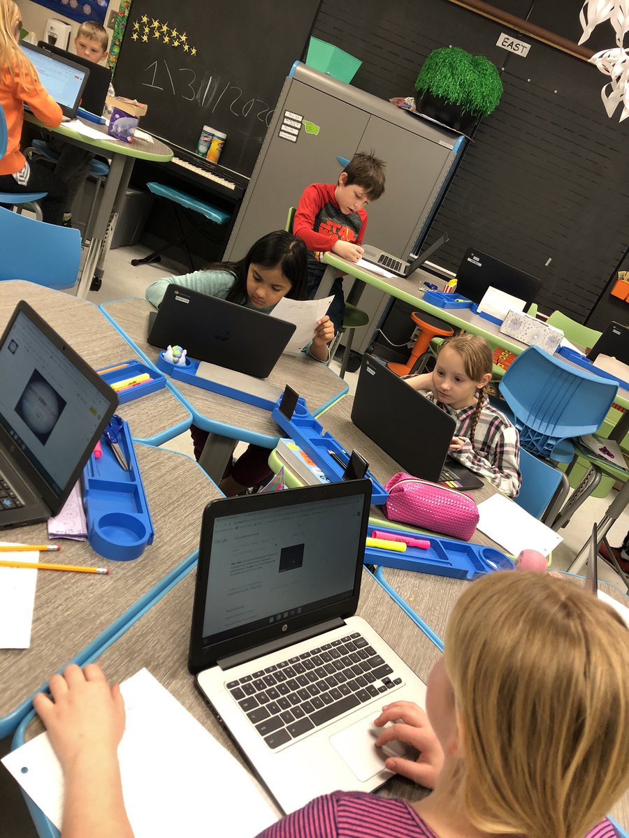 LTolkinen1's tweet photo. Ss working hard on their planet reports. #theMESway https://t.co/B9fZpxymfh