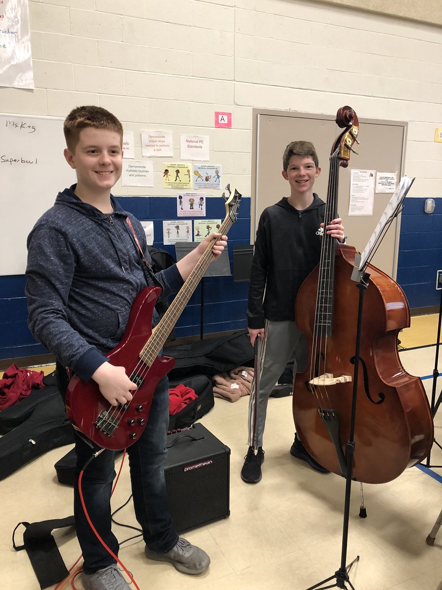 HixsonOrchestra's tweet image. Had so much fun with the 8th grade orchestra touring the WG elementary schools today! #JoinStrings!