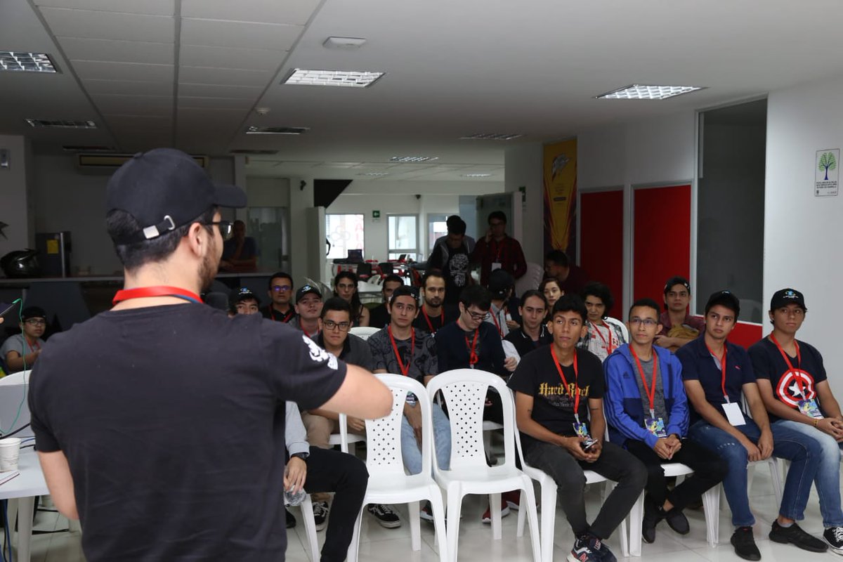 CCBucaramanga's tweet photo. #AEstaHora en las instalaciones de @co_workinglabs inicia el Global Game Jam 2020, #GGJ2020,  un reto para que los apasionados creadores de videojuegos pongan a prueba sus conocimientos y, en equipo, desarrollen un juego innovador que abra la puerta a nuevos mundos digitales. https://t.co/Jr50Yxv5qk
