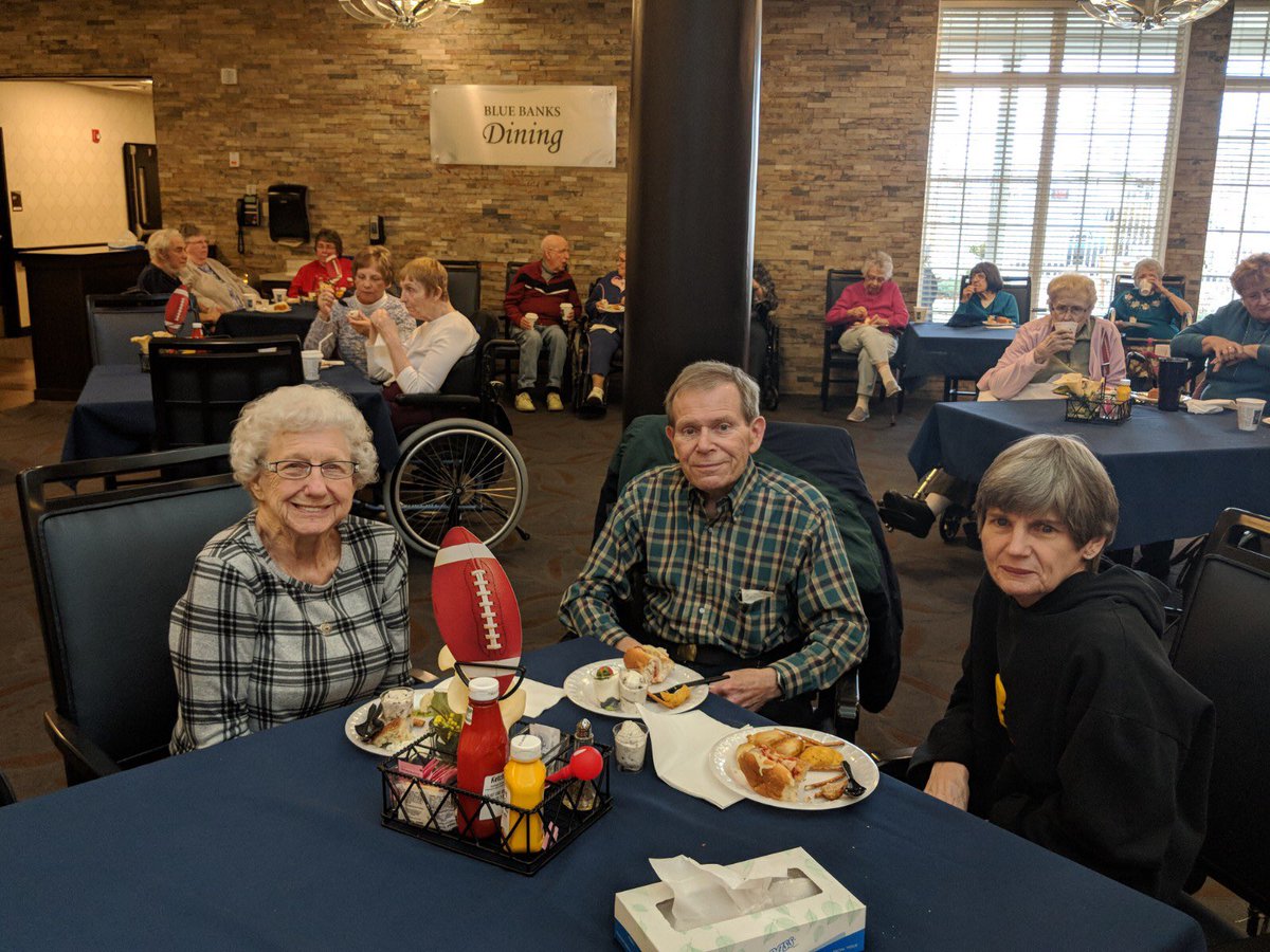 ValleyViewHC's tweet photo. We are tailgating a few days early. #itsgamefay #tailgating #openhouse #weliketoparty #score #weloveourresidents #lifeenrichment #trilogy #valleyview #thisactivityisa10 https://t.co/7gh2F80WpH