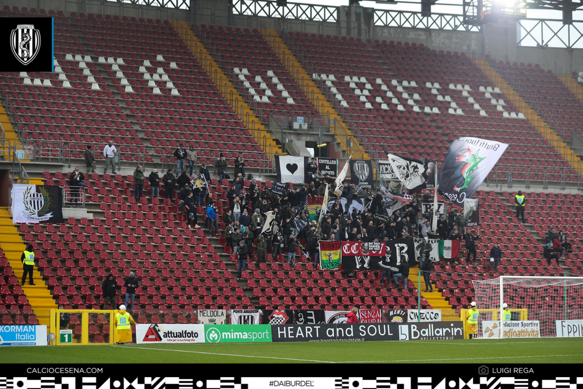 calciocesenafc's tweet photo. 🔝 Già 2⃣4⃣4⃣i tifosi bianconeri pronti per #Piacenza
⏱️ Biglietti in vendita fino alle 19 di sabato al #CoordinamentoClub
👉 https://t.co/jHo40zSOip
#PIACES #DaiBurdel #ForzaCesena https://t.co/utkozNCZcL