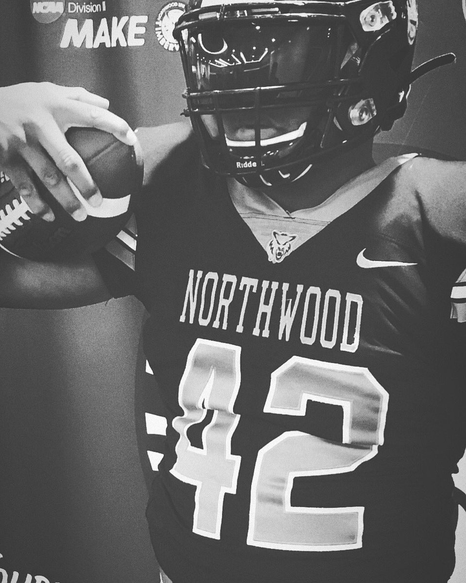 Ronaldhaggins42's tweet photo. 4️⃣2️⃣outt......✌🏾@SimeonNation @DeepDishFB @CoachLA73 @EDGYTIM https://t.co/Zv7o4mu7cx
