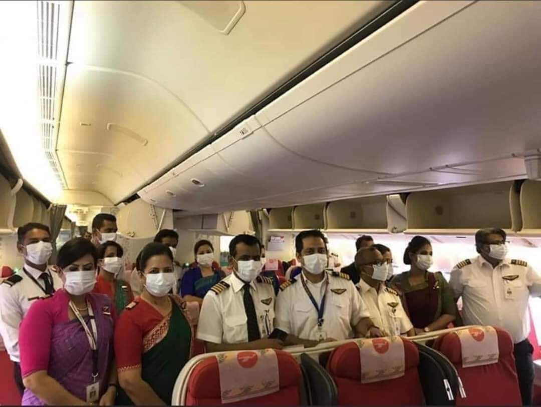 AlamNadel's tweet photo. "In the Front lines of Crisis!"
Not all heroes wear capes. 4 Boeing 777 Captains have volunteered to operate a special flight to Wuhan, China to bring nearly 350 Bangladeshi. Following them 3 doctors are joining them to ensure all medical emergencies.

Thank you, Proud of you! https://t.co/GYrwlpTnr6