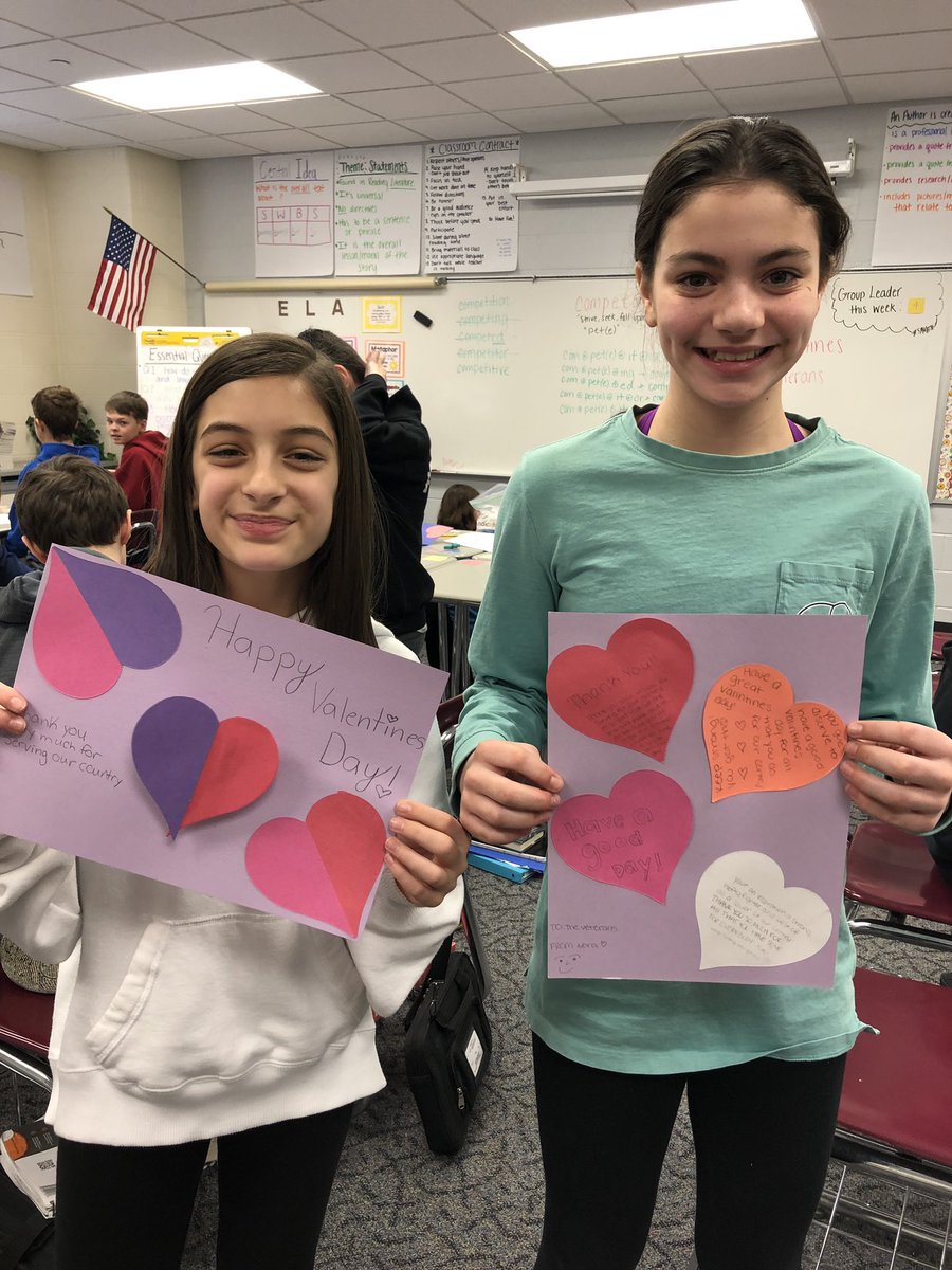 edrw96's tweet photo. Students did such a beautiful job making cards for an amazing Veteran! https://t.co/NtYzTOdkVr