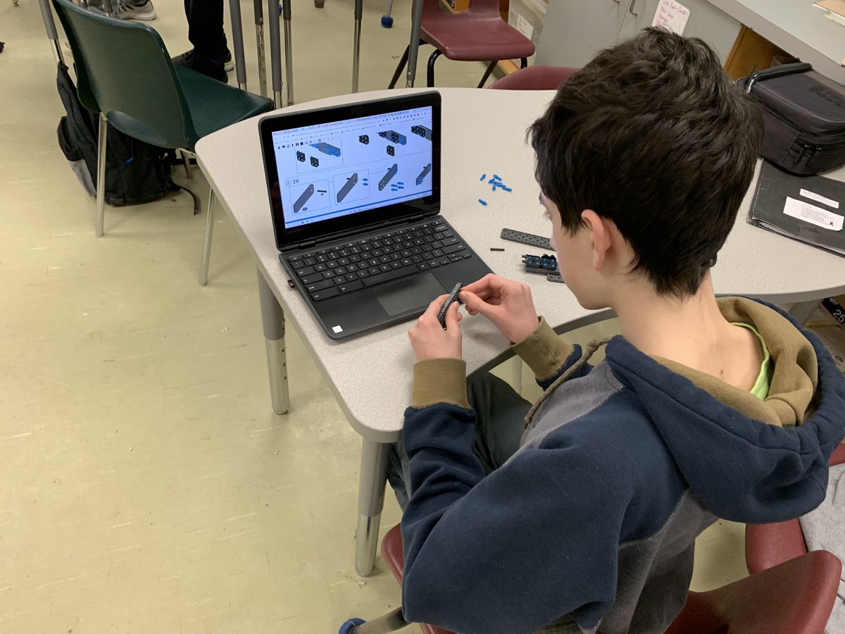 renthestem's tweet photo. Tech Team was all hands on deck today putting together our new @VEXRobotics kits and competition field that the SCC purchased for the school!  @GandyHappenings https://t.co/GrzjXPTClT