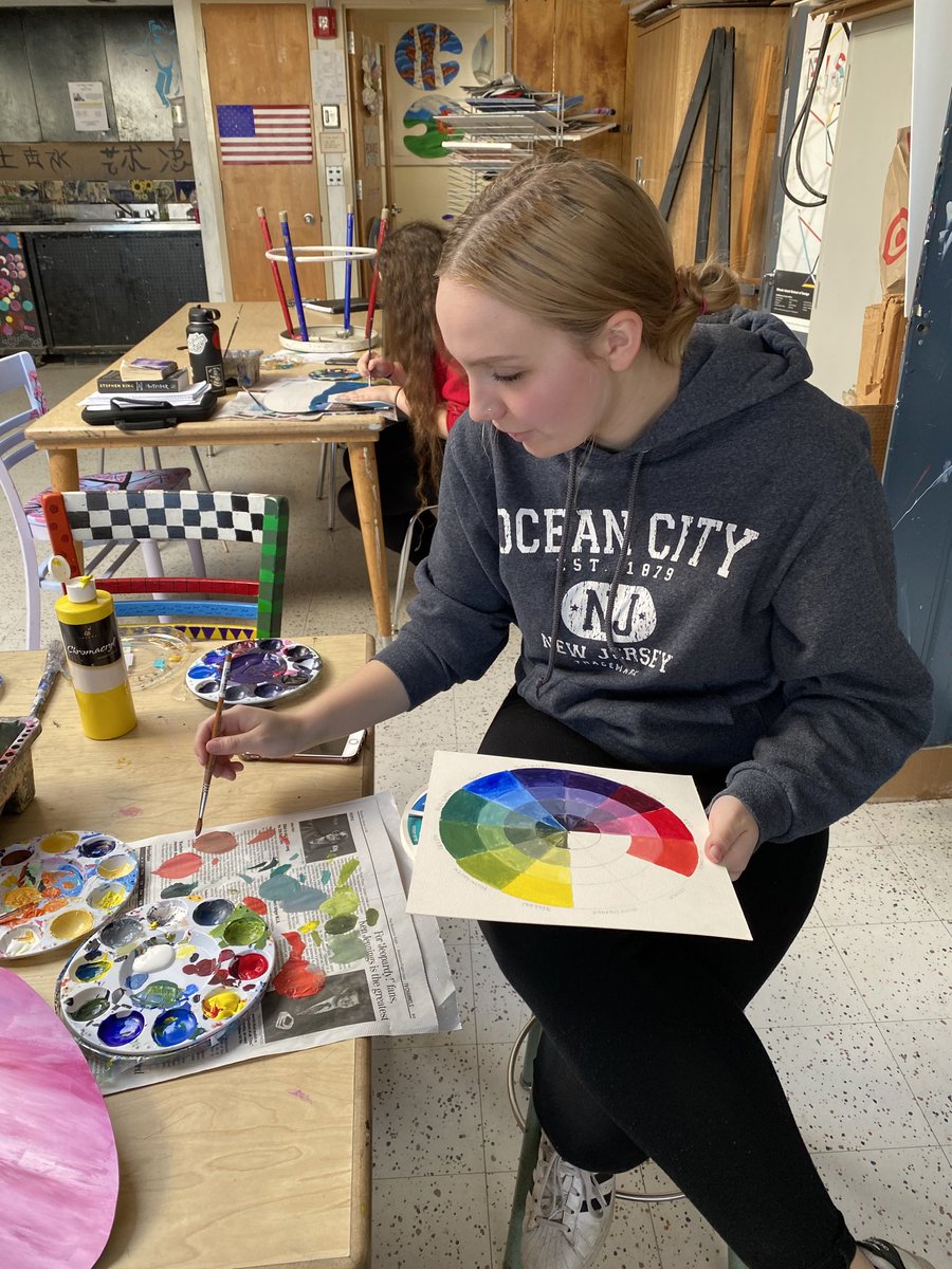 WahconahART's tweet photo. Color Wheel ⁦@CBRSDArts⁩ #WahconahArt #Wahconah #PaintDesign https://t.co/Z1RcQd3Yy9