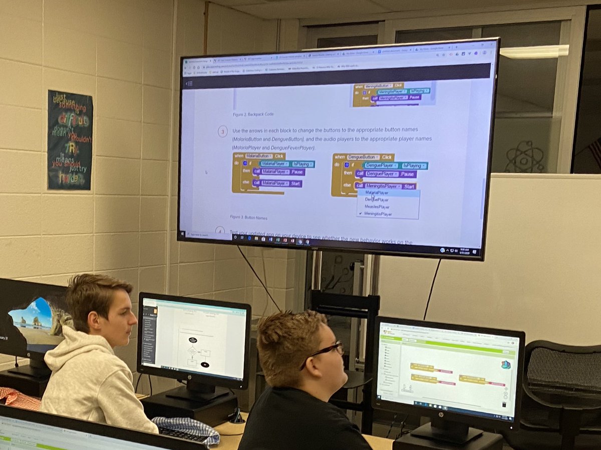 LRMSWildcats's tweet photo. 7th graders writing code to create an app which defines and lists characteristics of viruses. #WeAreLR https://t.co/lkKoDzapp3