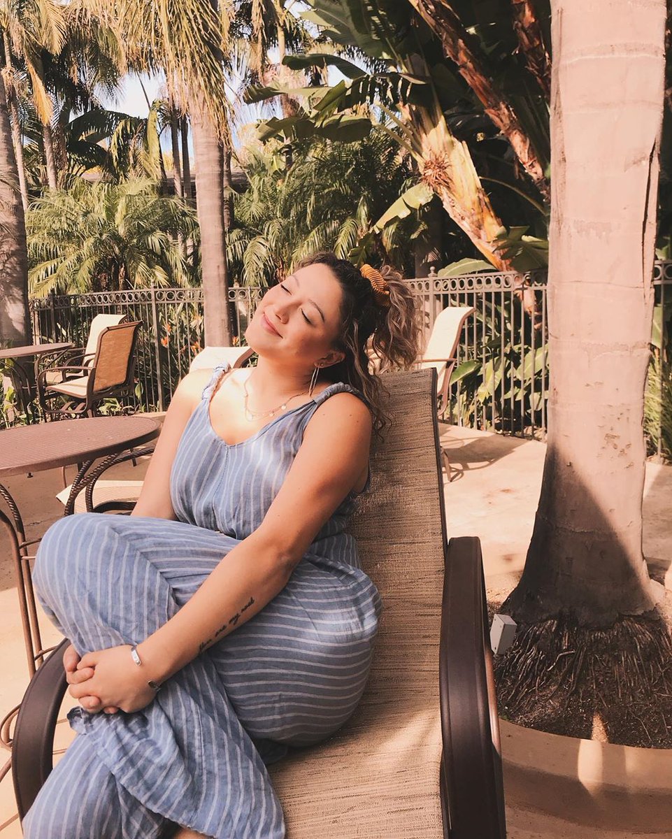 DanaMissionBay's tweet photo. January is just about over, which means summer is almost here, right?! #TheDanaHotel #EndlessSummer #VacationisCalling #Relaxing #ByThePool Photo by: https://t.co/9lhXJFYhDy https://t.co/EaxpKJGqT2