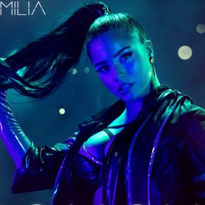 cncoteasure's tweet photo. Wii wiu wi LA EMILIA SOS UN REYNA TE AMO ❤ @emimernes_ https://t.co/gPxqqaCdOf