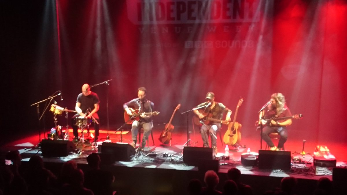 JuliaRawson's tweet photo. Tonight has reminded me that I really need to listen to music more often! Watching the fabulous @turinbrakes @themet for #IVW20 with the lovely #KevinPearce as support. Amazing! https://t.co/n67l1gVfTg