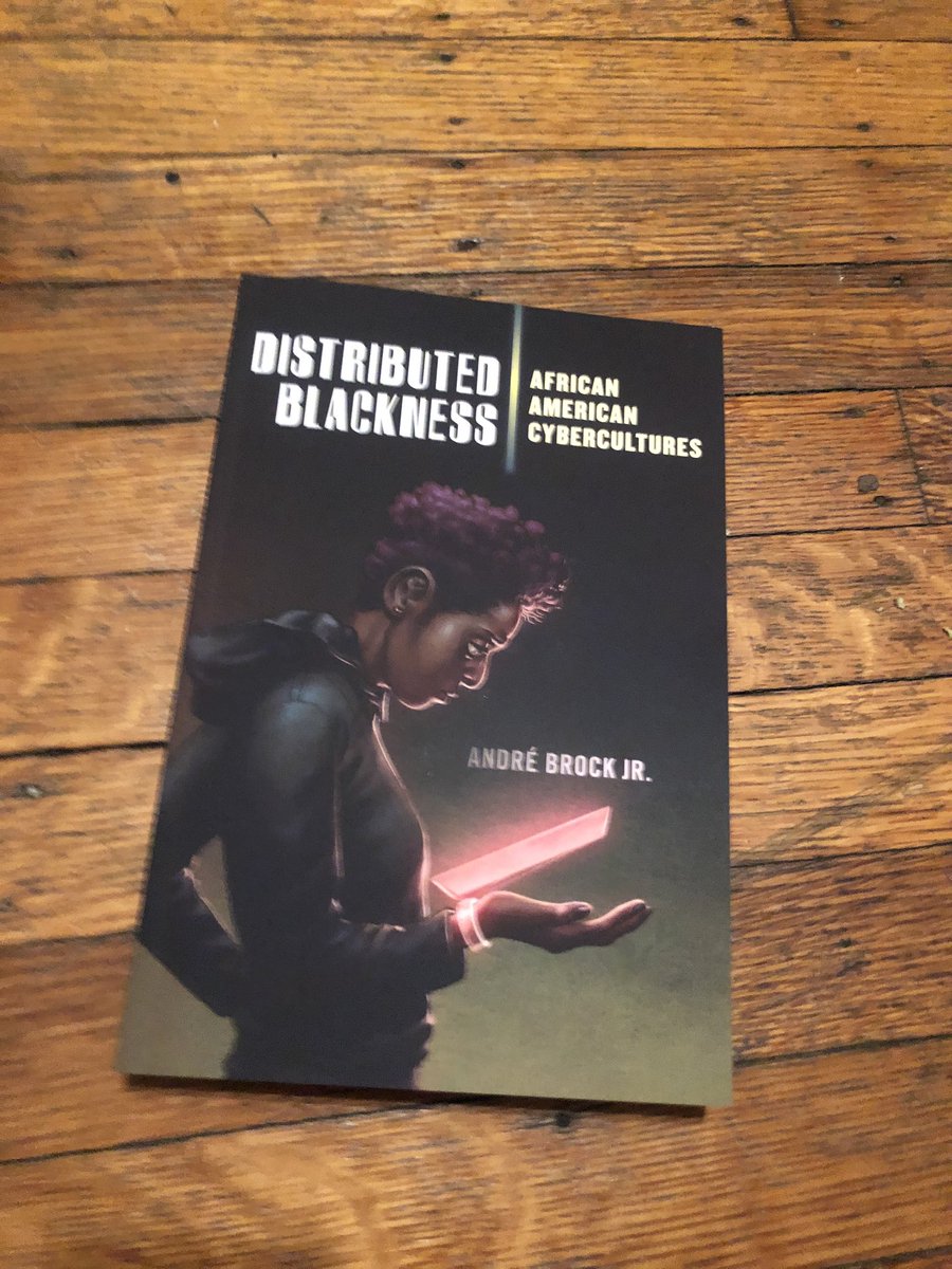215tayyib's tweet photo. #distributedblackness 👍🏿@NonameBooks @giannilee @kingbritt @mutalenkonde @jroxann @MikhaileSolomon @BlackStarFest https://t.co/AoDQhftOVD