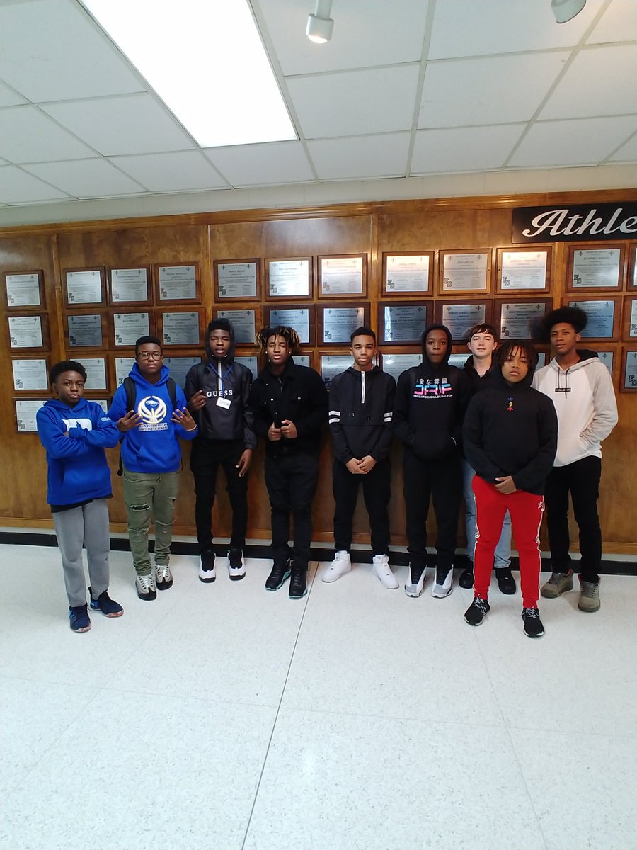 tracywhite58's tweet photo. Little trip to Fort Dorchester for the basketball game tonight. #footballfuture. @FDpatriots https://t.co/2DBUa9tyNE