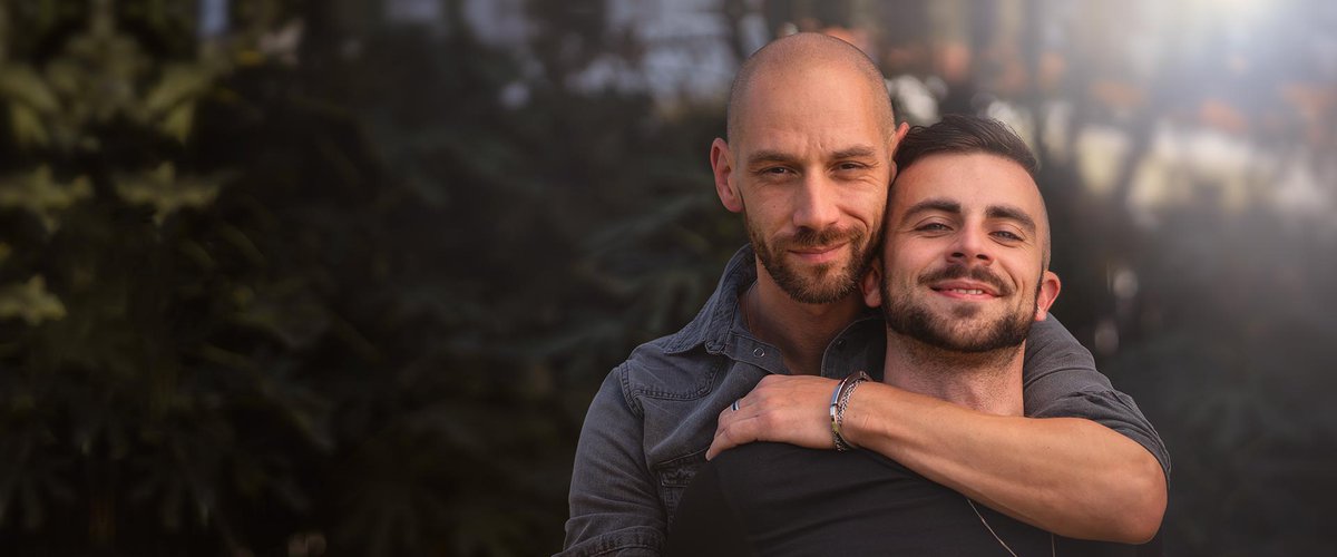 GayFlirt's tweet photo. Try Gay Flirt for free. It's UK gay dating for gay men and gay women. https://t.co/eMIN8fJtGk #gaydate @biggaynews https://t.co/9vmS0zXVg5