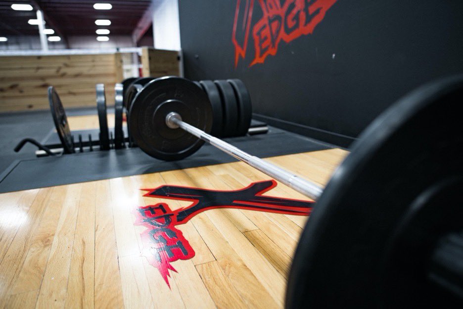 TheXplosiveEdge's tweet photo. Nothing beats a solid day of platform work! #explosiveday #teamxedge❌ https://t.co/aaIFebpVjd