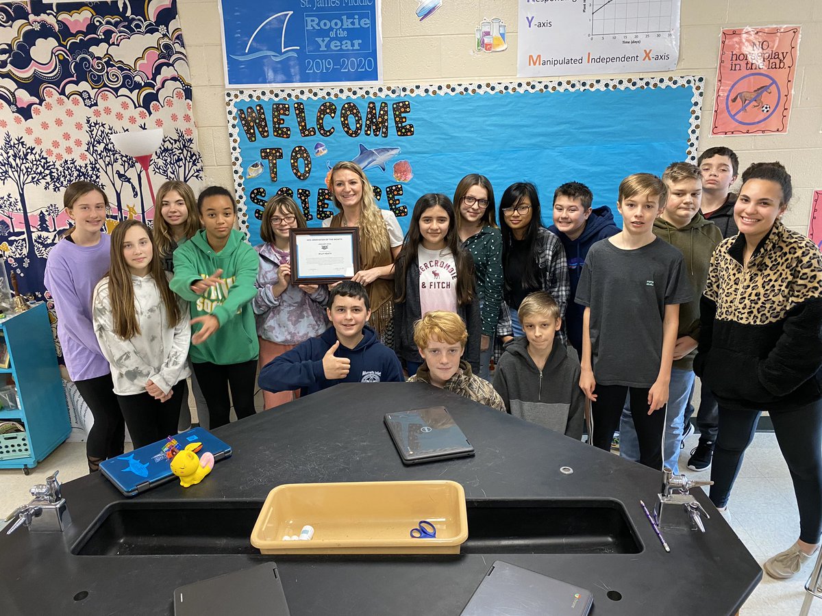mizjaxsun's tweet photo. Congratulations to @Bheathsjm for being selected as our HCS Innovator of the Month for middle schools! So proud of all the awesome things you do in your classroom!!! #HCSPDL @CLanesQuest @missolga77 #SJMSsharks https://t.co/inGt2xqGdK