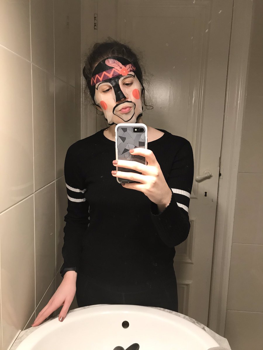 Mirror selfie where I’m wearing the mask.
