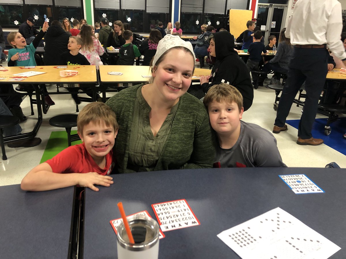 WaynePublicInfo's tweet photo. A fun family Wayne Night hosted by our awesome WP/WE PTO! #Waynecsd https://t.co/Di6aQzu1Tw