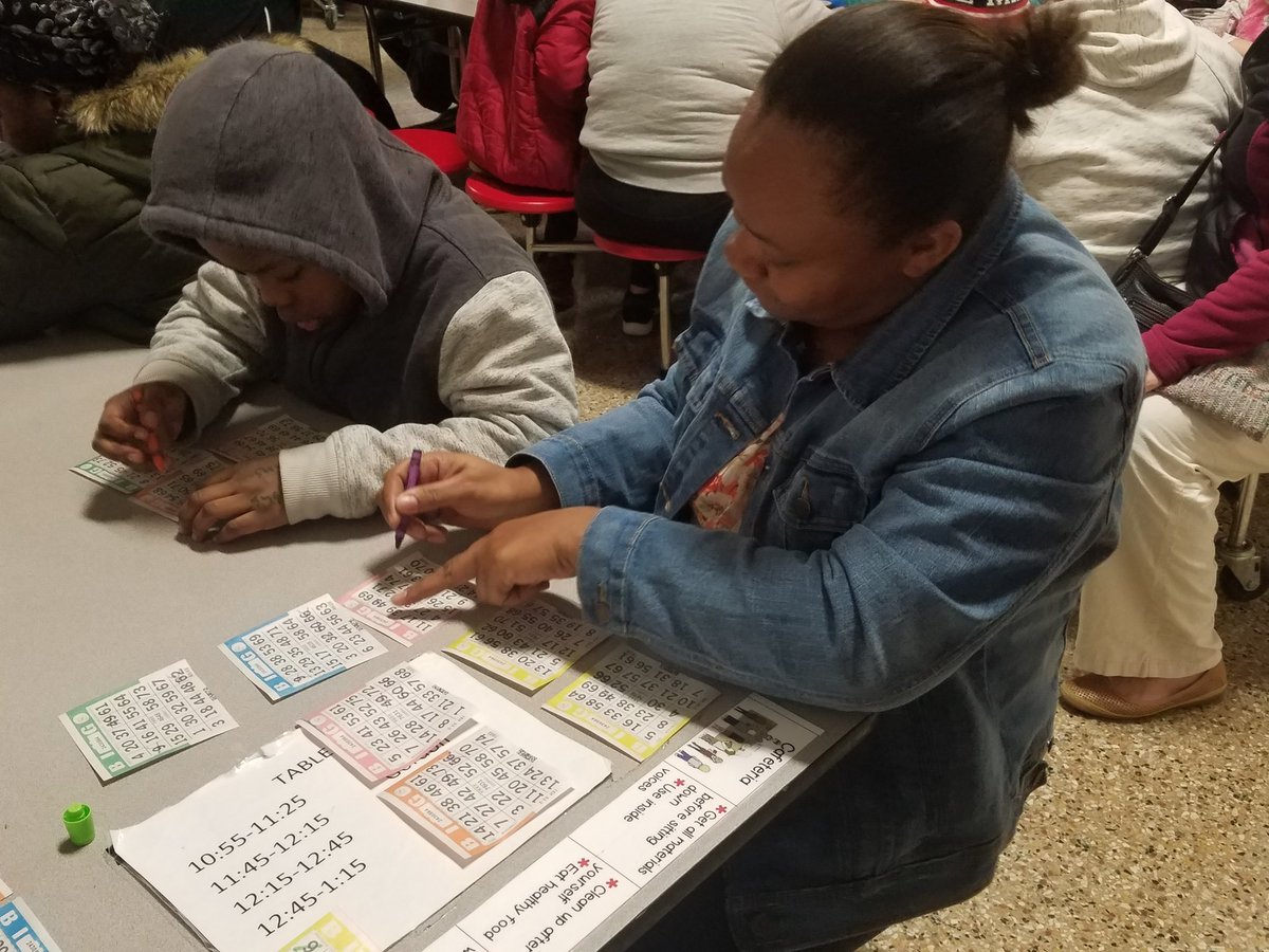MariaMenjivar_'s tweet photo. A full house at Neabsco. Great turn out at Bingo Night! 150. @NeabscoPrincip1 @blevecchi https://t.co/4CoH7wKDNc