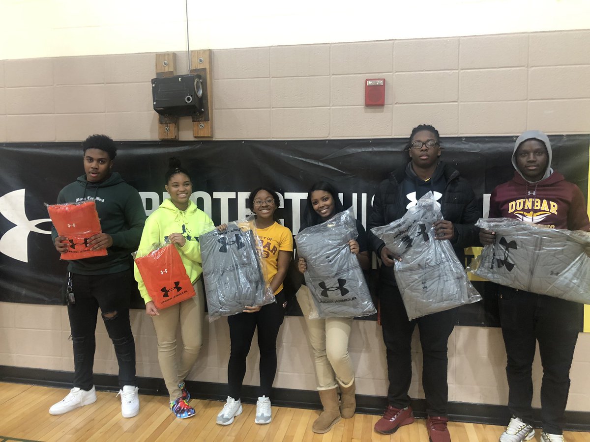 SuzieWesh's tweet photo. Laquiana is def happy about winning her @UnderArmour gear! Congrats to the @BaltCitySchools seniors who were #FAFSAflexing! πͺ
Next stop: COLLEGE! ππΎππ
Woot! Woot! https://t.co/E4rhSdYntl
