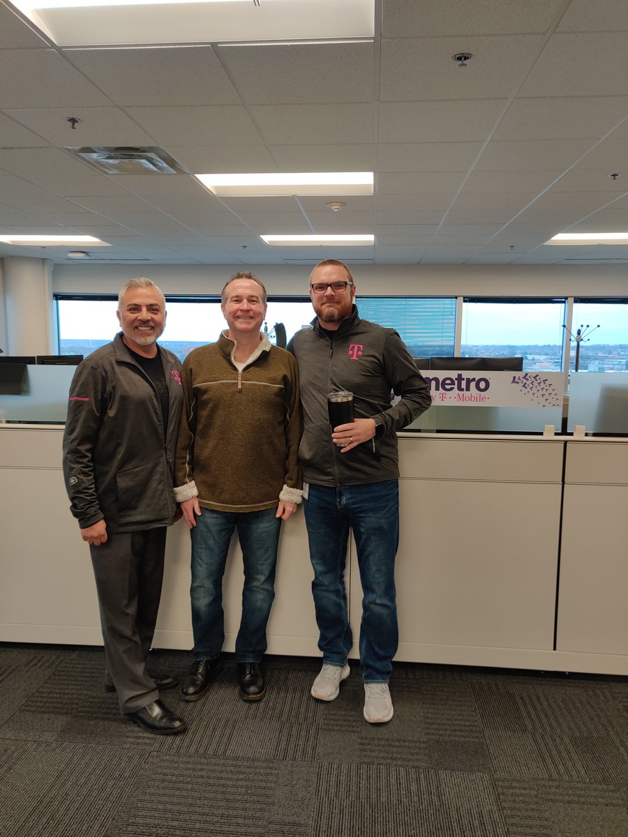 michaelreillym2's tweet photo. Over 5.5 years of fantastic leadership from my Metro Sr Managers. Very confident they will continue great success in their roles with T-Mobile Retail. Best wishes guys and thank you for all of the hard work and tremendous results. @AlanLeser @JonFreier @mick4077 https://t.co/MZCCFDM688