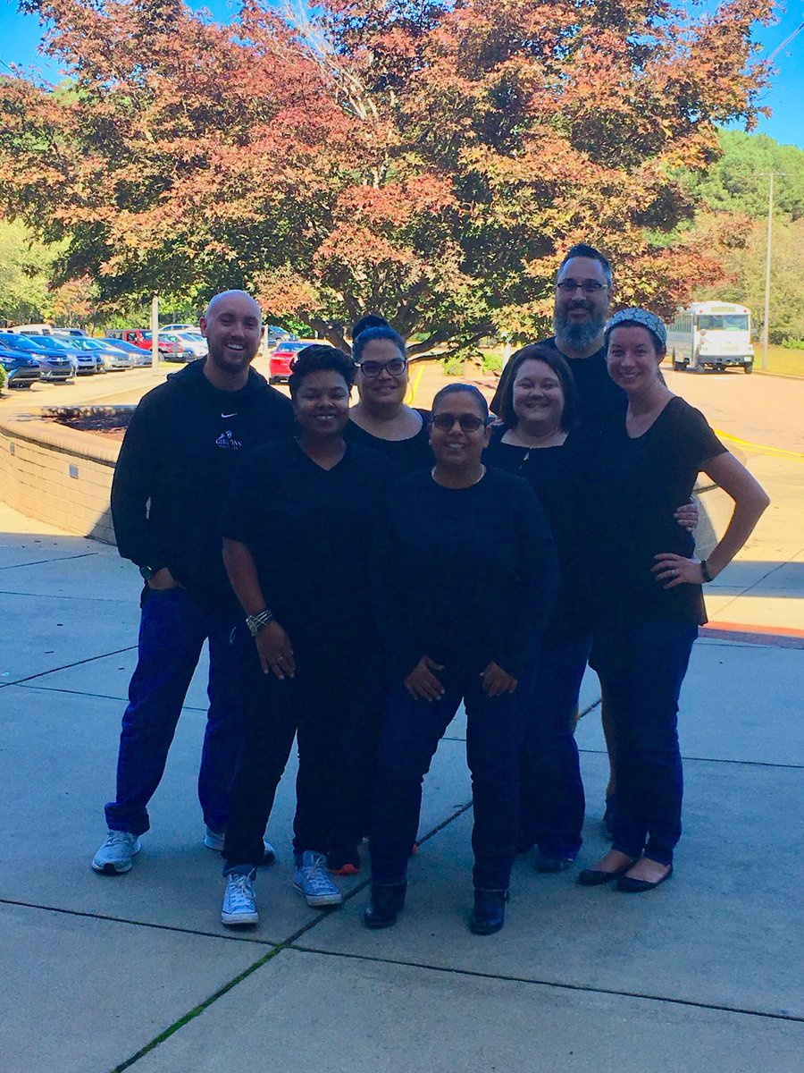 MonroeCCMMS's tweet photo. Throw back to twin day when the entire sped team was septuplets. Hard workers, huge hearts, open minds, supportive, did I mention I have the best department?! @CCMMSRedwolves @MsAuteriCCMMS @RyanClark__ @GCrawther https://t.co/JGik4ijmTz
