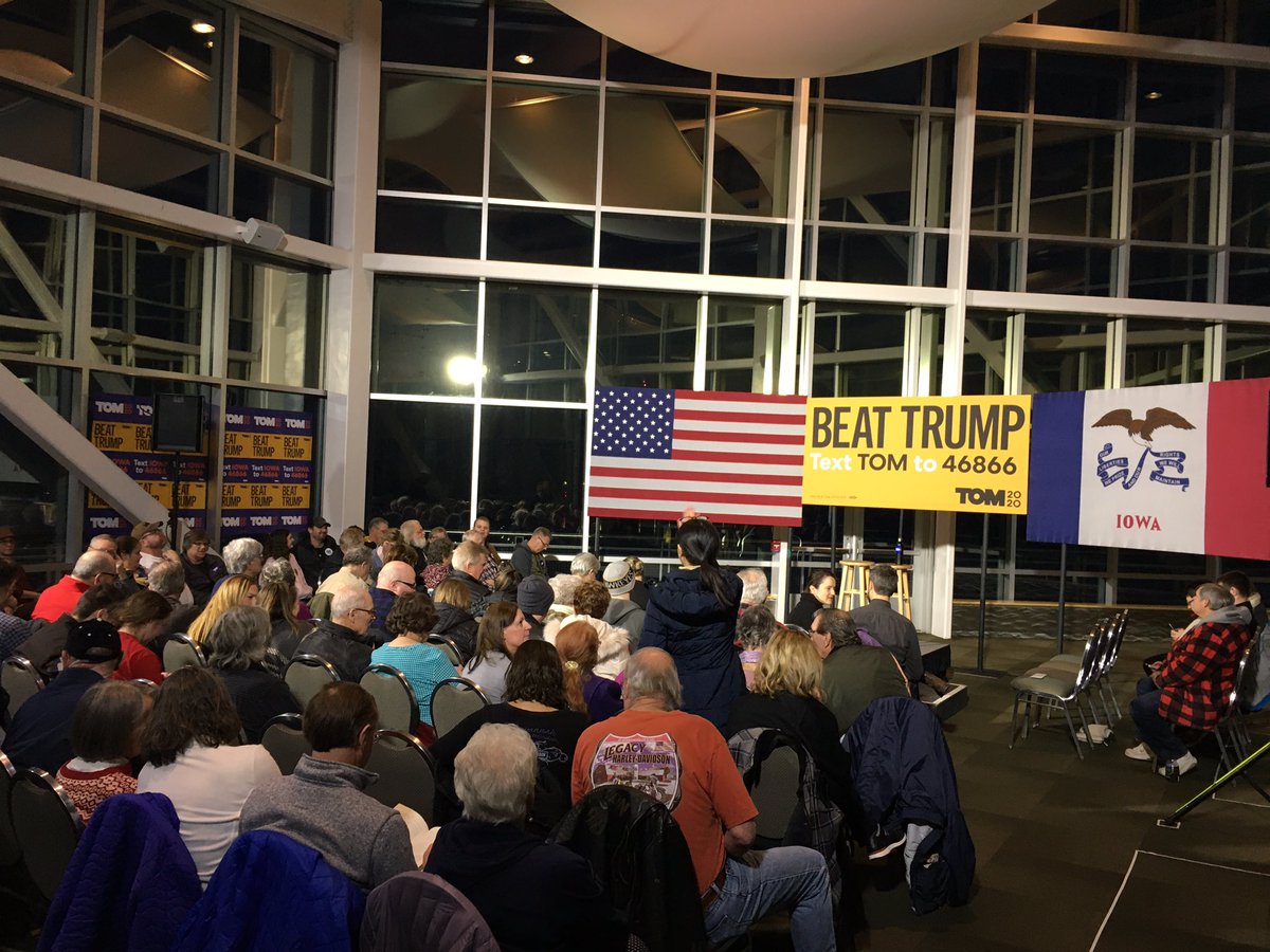 They call it the River Room for a reason - hard to tell after sunset, but the views of the Mississippi are great. And so is the crowd here! Really feeling the #TeamTom love tonight! <a href="/TomSteyer/">Tom Steyer</a> is on his way! #IACaucus #BeatTrump