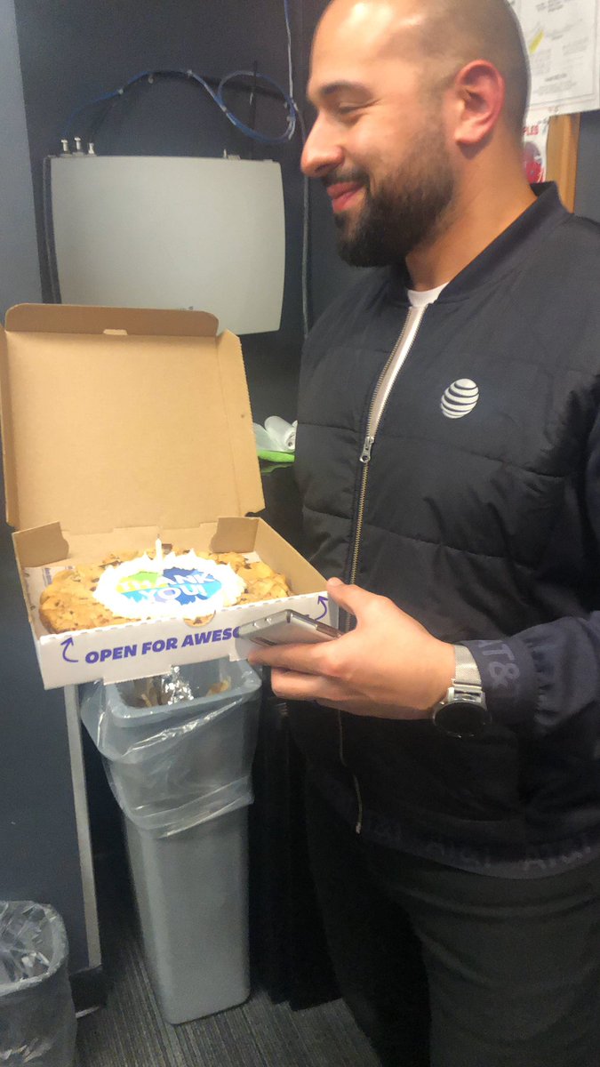 Doshi5684's tweet photo. Bitter Sweet Elvin is moving to sm3 location and we are going to miss him he is Awesome and my #1 rep!!! Rock out in your new store 🔥🔥🔥 https://t.co/bUByF1SvYf