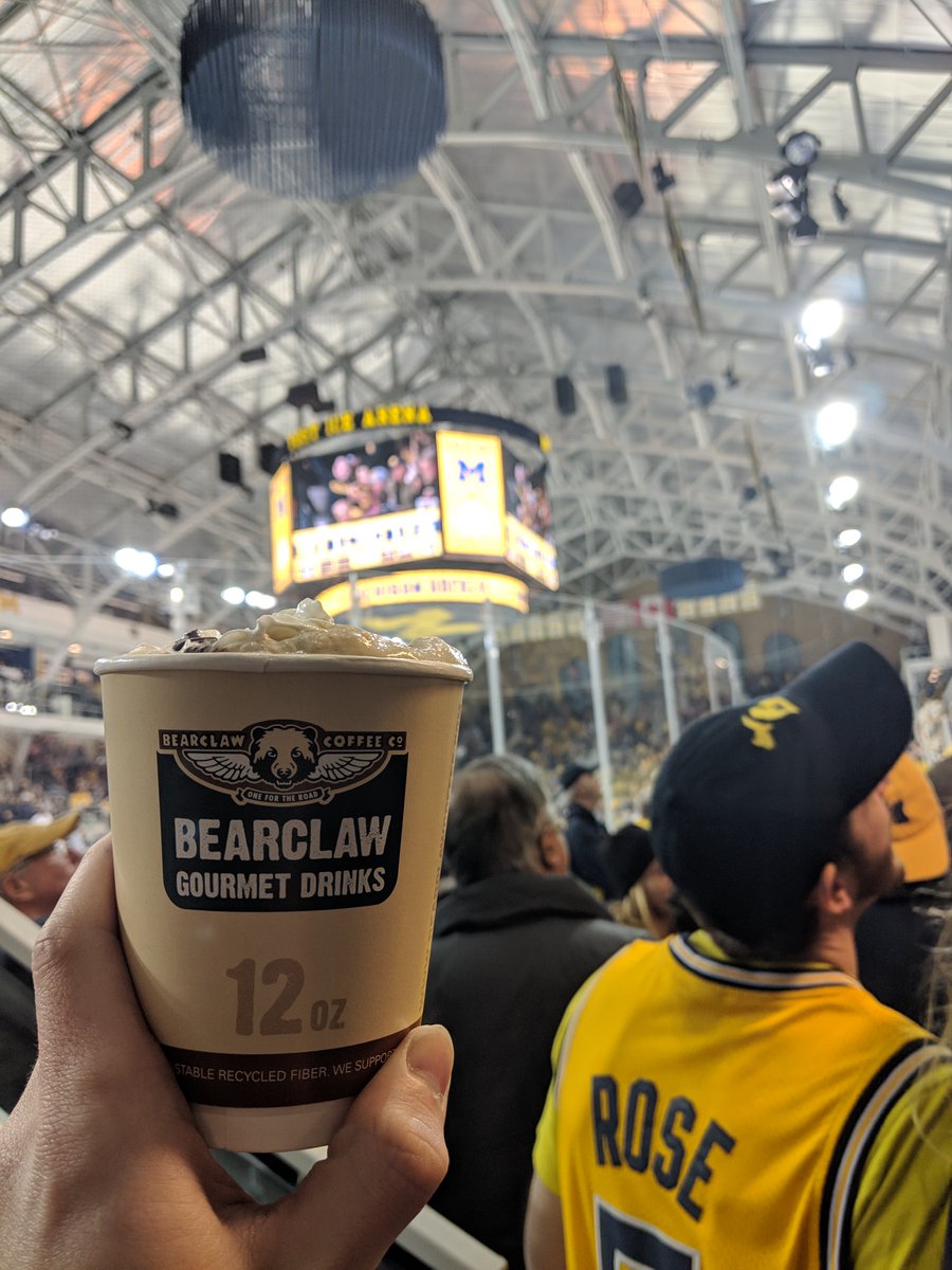 It's almost time for the Wolverines to take on the Buckeyes here at Yost! 🏒
#GoWolverines #uofm #uofmhockey #hockey #BearclawCoffee #MobileCoffee #CoffeeBar#MichiganCoffee #DetroitCoffee