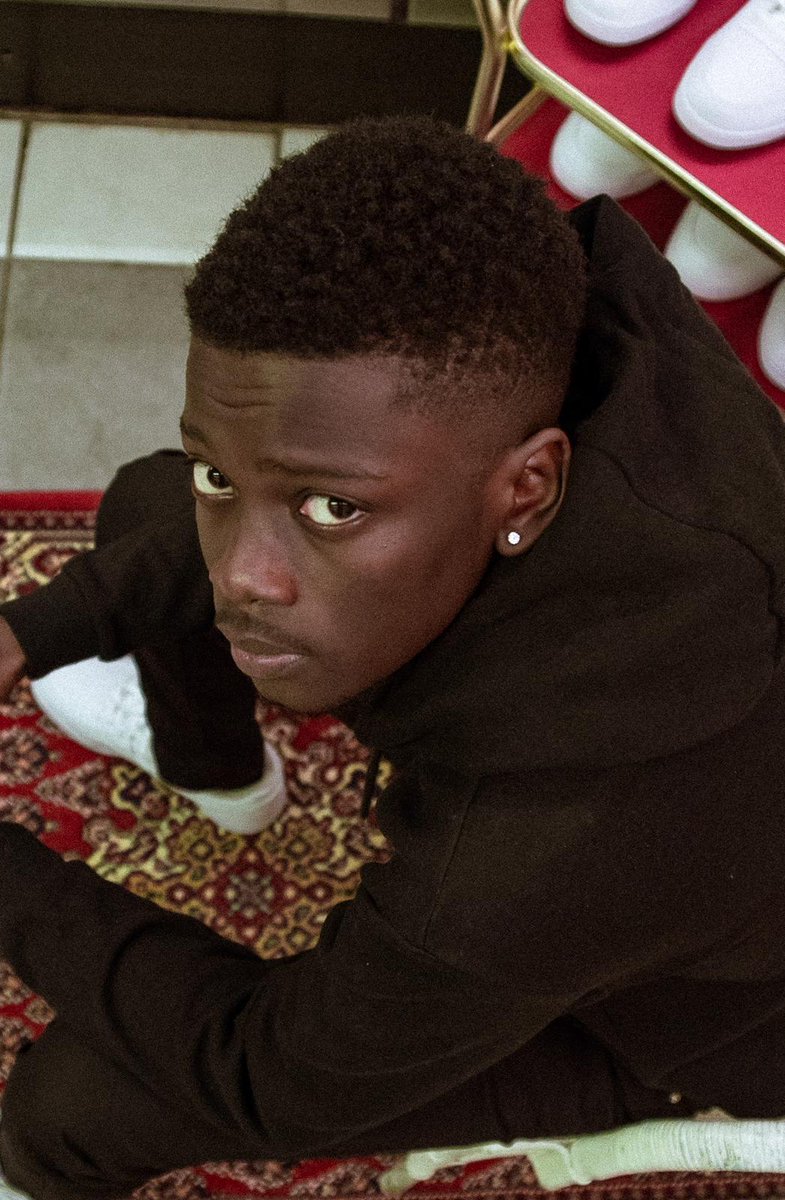 ousmary's tweet photo. @danielkaluuya1 my boy is always compared to you, he is a  music artist and an actor and u actually look like u could be brothers 🤣 https://t.co/iBVRSn1jwq