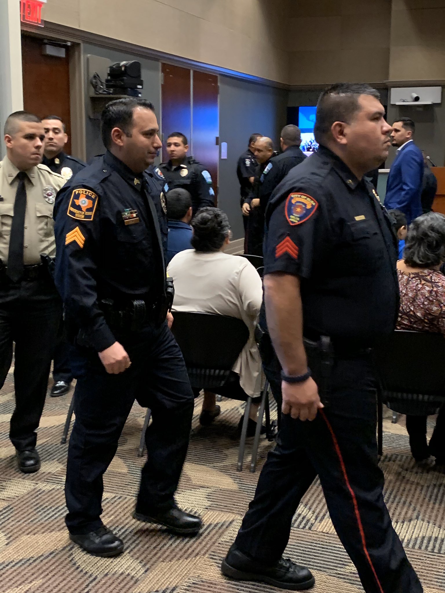 UTRGV PD on Twitter: "Congratulations Sgt. David Pena on your completion of  the Texas Sergeant Academy - Institute for Law Enforcement Administration.  A big thanks to the host agency Harlingen PD.👍👮‍♂️✌️  https://t.co/jssjcgPGFm" /