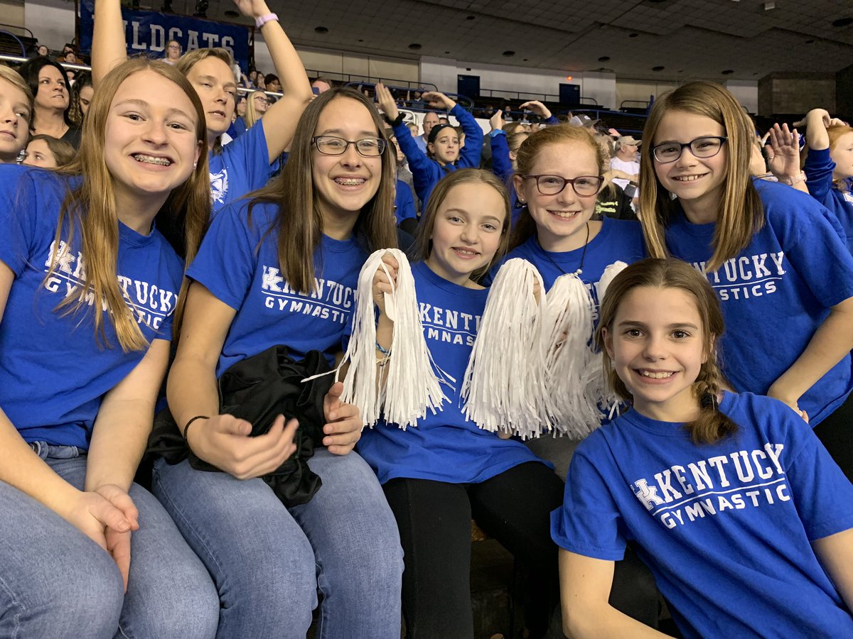 SallySternberg's tweet photo. We 💙 UK Gymnastics!  #WeAreUK https://t.co/wTHsTI2N07