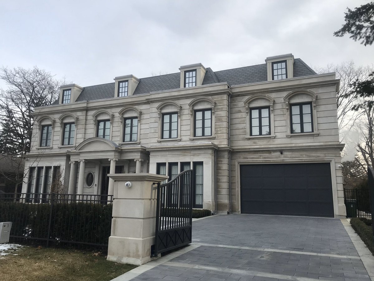 TexaConCutStone's tweet photo. This week, Owner Tevin Norman got the opportunity to visit some of our work on private residences north of the border in Canada!  Our friends in Canada are valued customers to TexaCon and the finished product is a sight to see!  #IndianaLimestone #WeAreTexaCon #Canada https://t.co/1m61XsjSOf