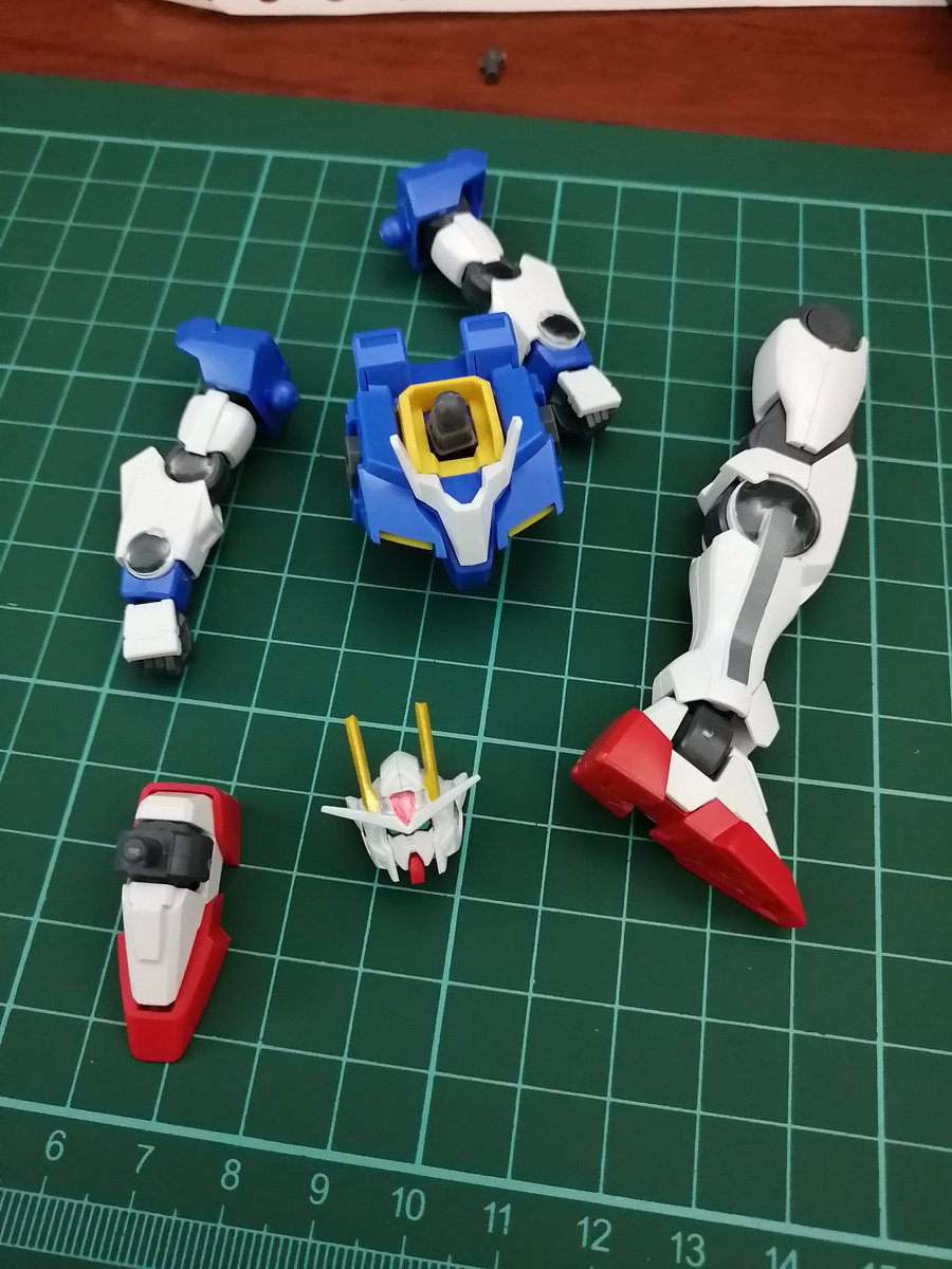 alecea's tweet photo. Almost done building my second gunpla #gundam #gunpla #double00 https://t.co/s5maneDUMz