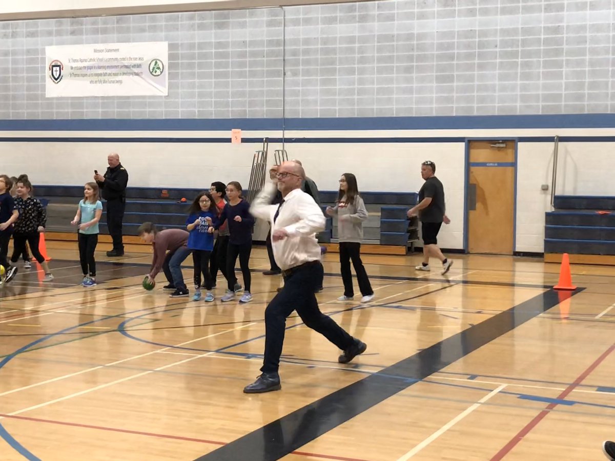 LTibo7's tweet image. More fun @STA_ECSRD playing #dodgeballformarysmeals #ThunderPride #ecsrdSTRENGTH @Everlearning1 @RCMPAlberta @IAFFLocal3021