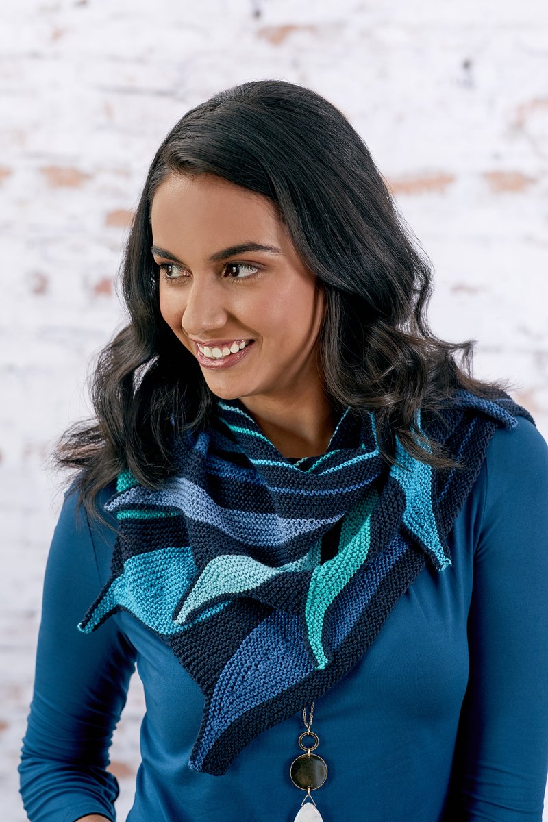 Red Heart Yarns tweet media