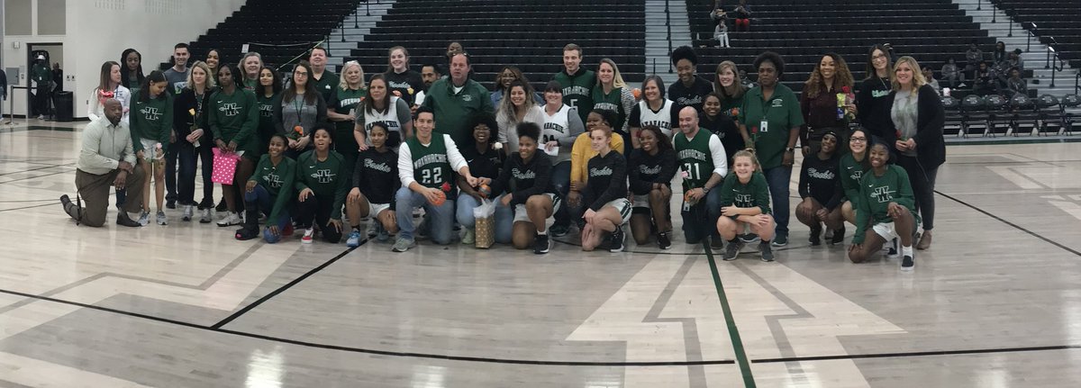 hachiesports's tweet image. Thanks to alll the awesome @WaxahachieHS teachers and your positive influence on our athletes!